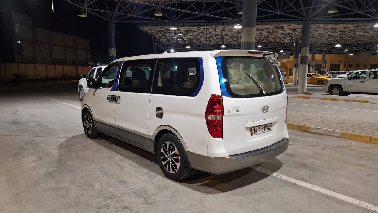 سلام عليكم ستاركس للبيع 2014
مفتوح ومحور مسكر رقم بصرة نكليزي 
سنويه ال2029 السعر 168 وبيه مجال 
مكان سياره ناصريه مركز 
***********
