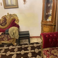 بيت مساحة  ٢٠٠ م  يباع كامل في حي تونس  يتكون من طابقين  الطابق الاول ...