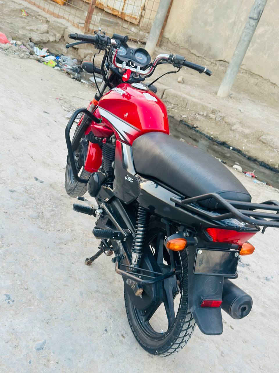 السلام عليكم دارجه لبيع هيرو موديل 20 الدراجه كفاله عامه مكينه خير من الله السعر اتصل ***********
