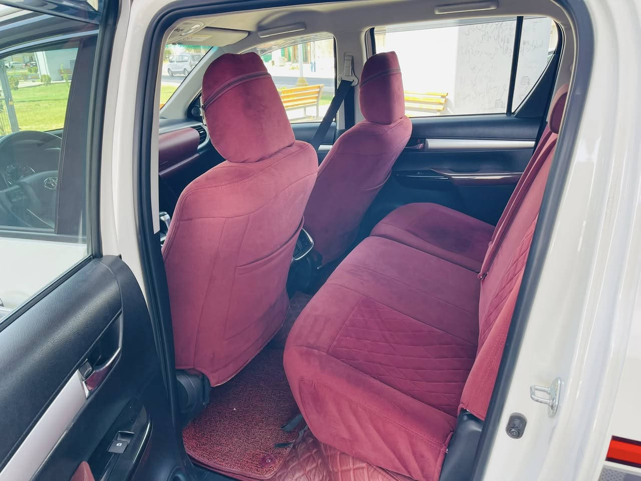 السعر285 وبي مجال قليل
للبيع هايلوكس موديل 2023
ماشية حاليًا 80 الف
فول مواصفات للاخير 
1_بصمة بوب وتشغيل
2_مري شفط
3_ كشنات تبريد
4_تحكم ستيرن جهتين
5_كامرة 
6_شاشة تدعم نضام اندرويد اوتو. وابل كار بلي 
7_  محرك 2700 
8_شاحن وايرلس 
9_مثبت سرعة 
10_دبل ايرباك 
11_ نظام ABS
12_مانع انزلاق
13_تبريد ثلج
14_جكات بنيد 
15_كامره وحساسات خلفي
17-السيارة كفالة عامة من تعديل وتبديل
18-رقم اربيل  تحويل ثاني يوم 
رقم *********** _ ***********
عنوان السيارة /تكريت الزهور
الي ما يعجبه السعر لا يكسر بحلال العالم وكلشي اكو بالسوك@
