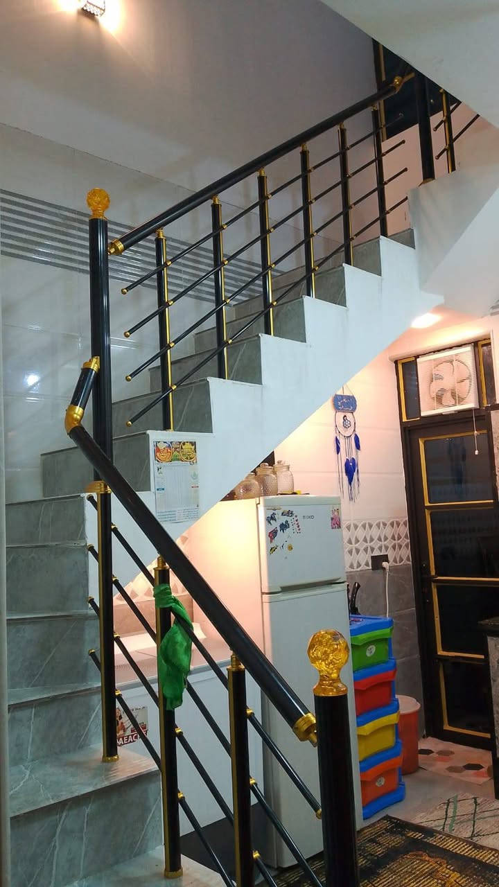 بيت للبيع مساحه 50متر طابق ونص الخطيب الزراعي قرب اسواق تفاحه ‏‪***********‬‏
