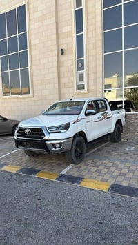 هايلوكس اوتماتيك للبيع موديل 2025 رقم شهداء  07777739053