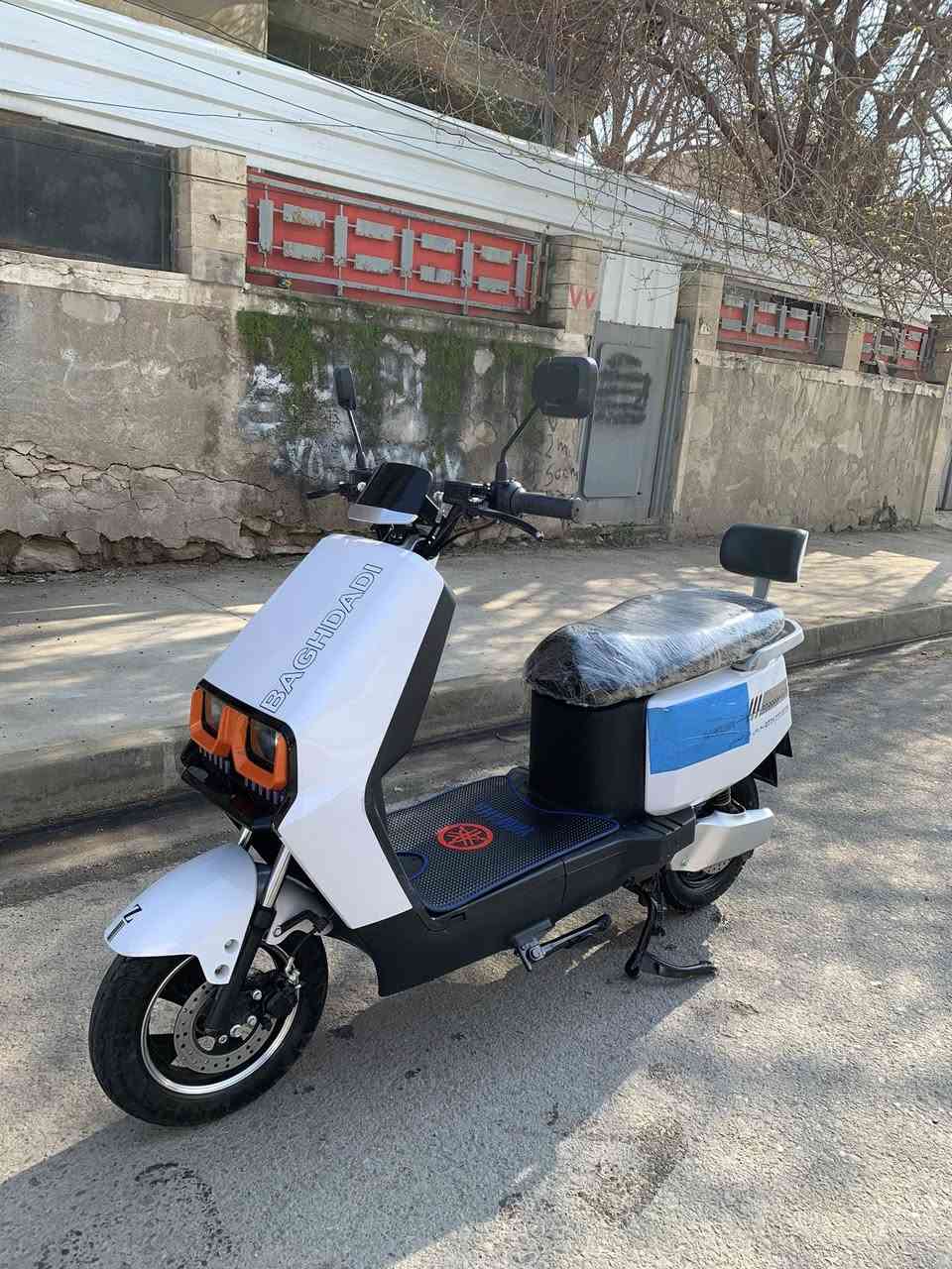 ماطور 318بغدادي
ست بطاريات

سرعه90

نضام بك

نضام بي

ماطور نضيف

السعر550

***********
