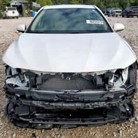 كامري LE • ٢٠٢٤ • مزاد