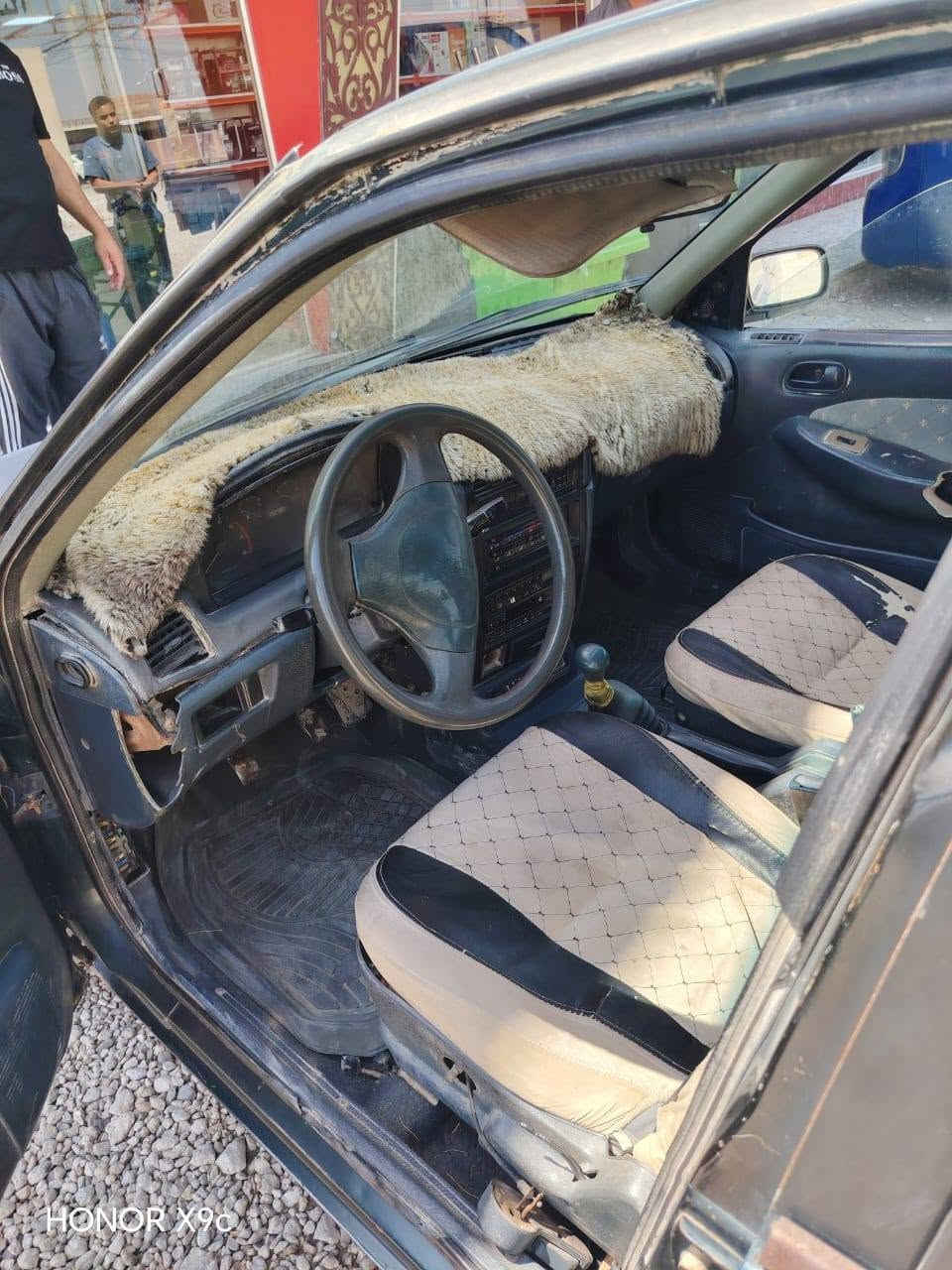 كيا سيفيا
موديل 93 گير عادي
الرقم بغداد تحويل ثاني يوم
مكفولة من اي حادث اوصبغ فقط الهلالات كما موضح بالصور
السعر 30 ورقة وبيها مجال بسيط
للاستفسار الاتصال على الارقام التالية
***********
***********
