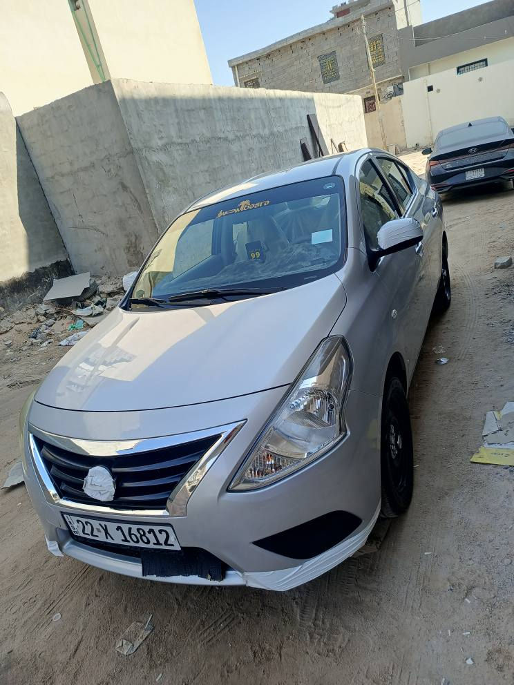 نيسان صني هندي مديل 23 دخول جديد ترقيم جديد سنويه لغايه 31 بيها أربع قطع صبغ فقط بدون دواخل كفاله كير ومحرك تبريد ثلج مكفوله من الضربه رقم اربيل باسم شركه وكاله بسمي ماشيه 27الف حقيقي السعر 115 وبيها مجال قليل مكاني بصره تنومه الاستفسار الاتصال على الرقم *********** البصرة, العراق
