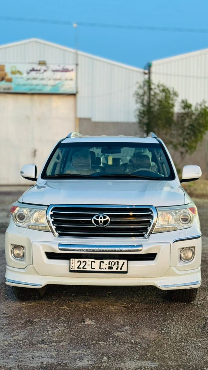 لاندكروز بريم موديل 2013 ماشيه 193 مكفوله كفاله عامه السعر 365 وبيها مجال ***********
