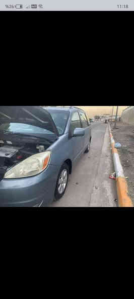 السلام عليكم سيارة سينا 2004 7راكب 3قطع تبريد جاهزة من كل شي والگشر گدام العين رقم بغداد بسمي سنويه 2028 سعرها 95 ورقه وبيها مجال للاستفسار الاتصال على رقمي *********** مكان السياره بغداد الجديده
