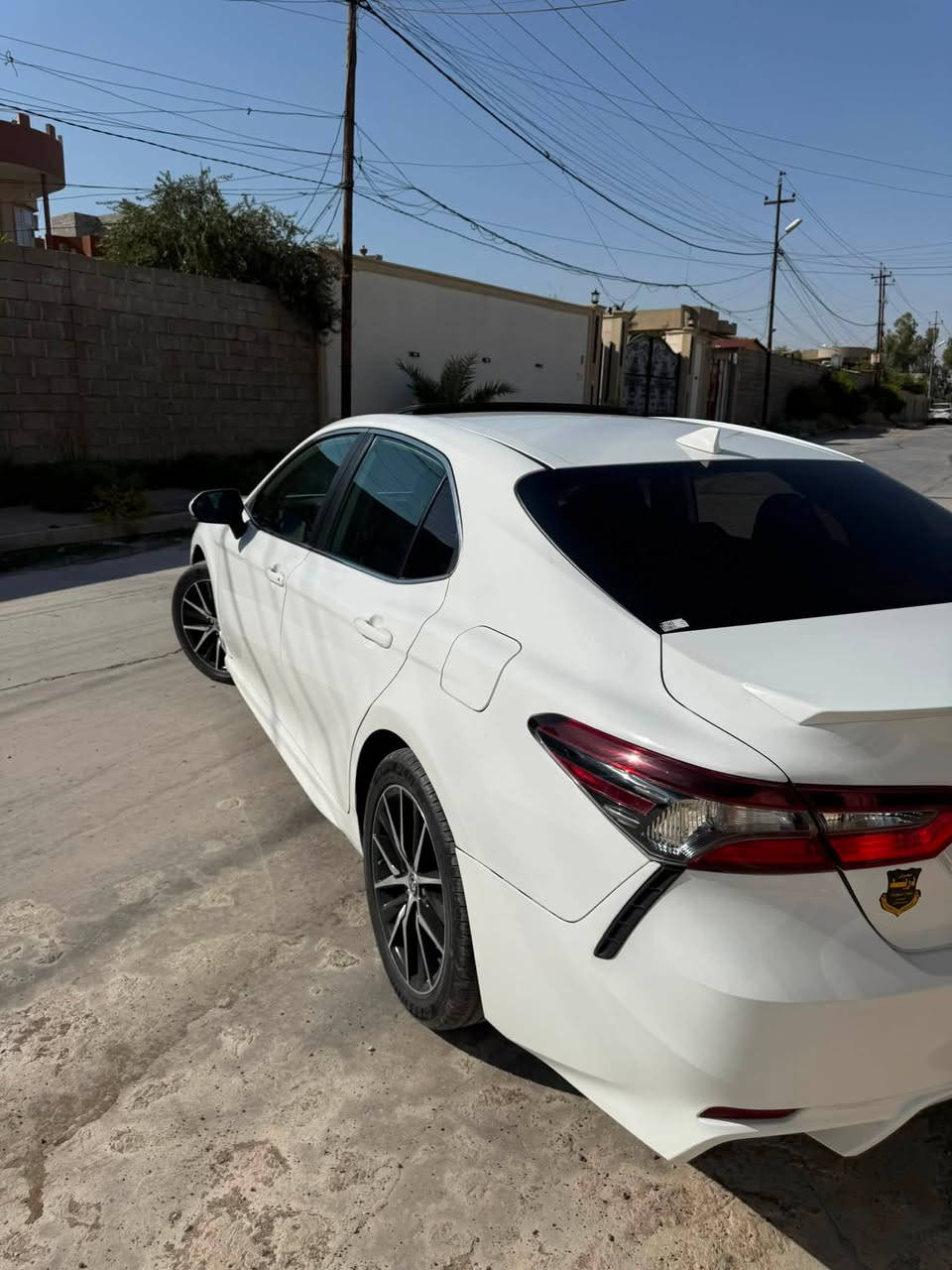 كامري 2023 se plus 
فول مواصفات 
بصمة 
سلايت 
ردار امامي خلفي جانبي 
معروفة مواصفات se plus بعد 
فحص موقت (تترقم جميع المحافظات)
حادث السيارة قبغ الجاملغ الخلفي سرقة مخدرات مال خارج هو والحوض مرجع اصلي شركة بدون صبغ فقط مكان اللحيم بدون ايرباك سيارة جديدة حيلل رقم الشاصي بل منشور
ماشية حالياً 52 mi 
عنوانها موصل 
سعرها 177وبيها مجال 
***********
***********
