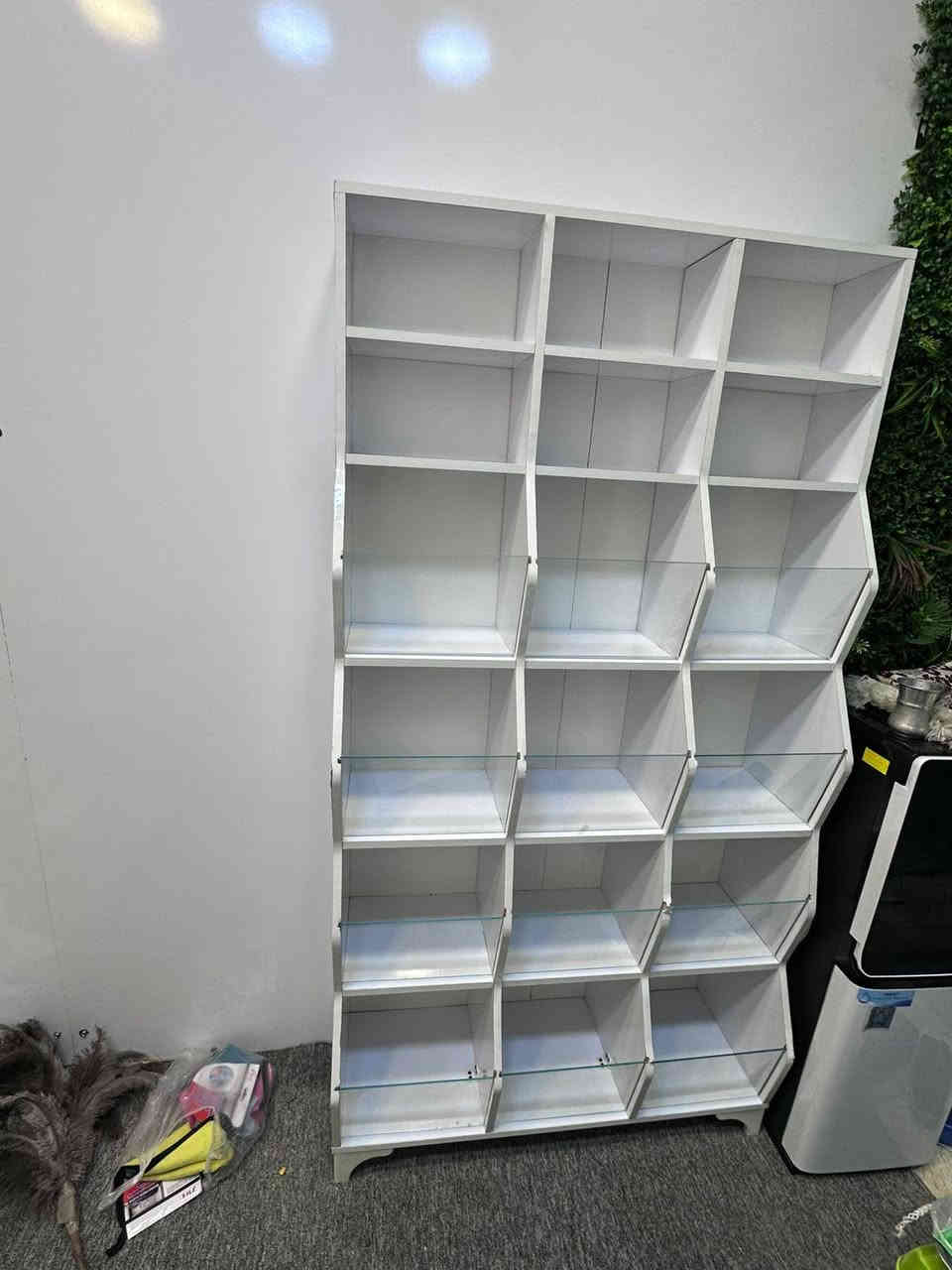 للبيع  العنوان 
حي الحسين قرب كميل بن زياد 
مقابل مجمع الابرار 
***********
