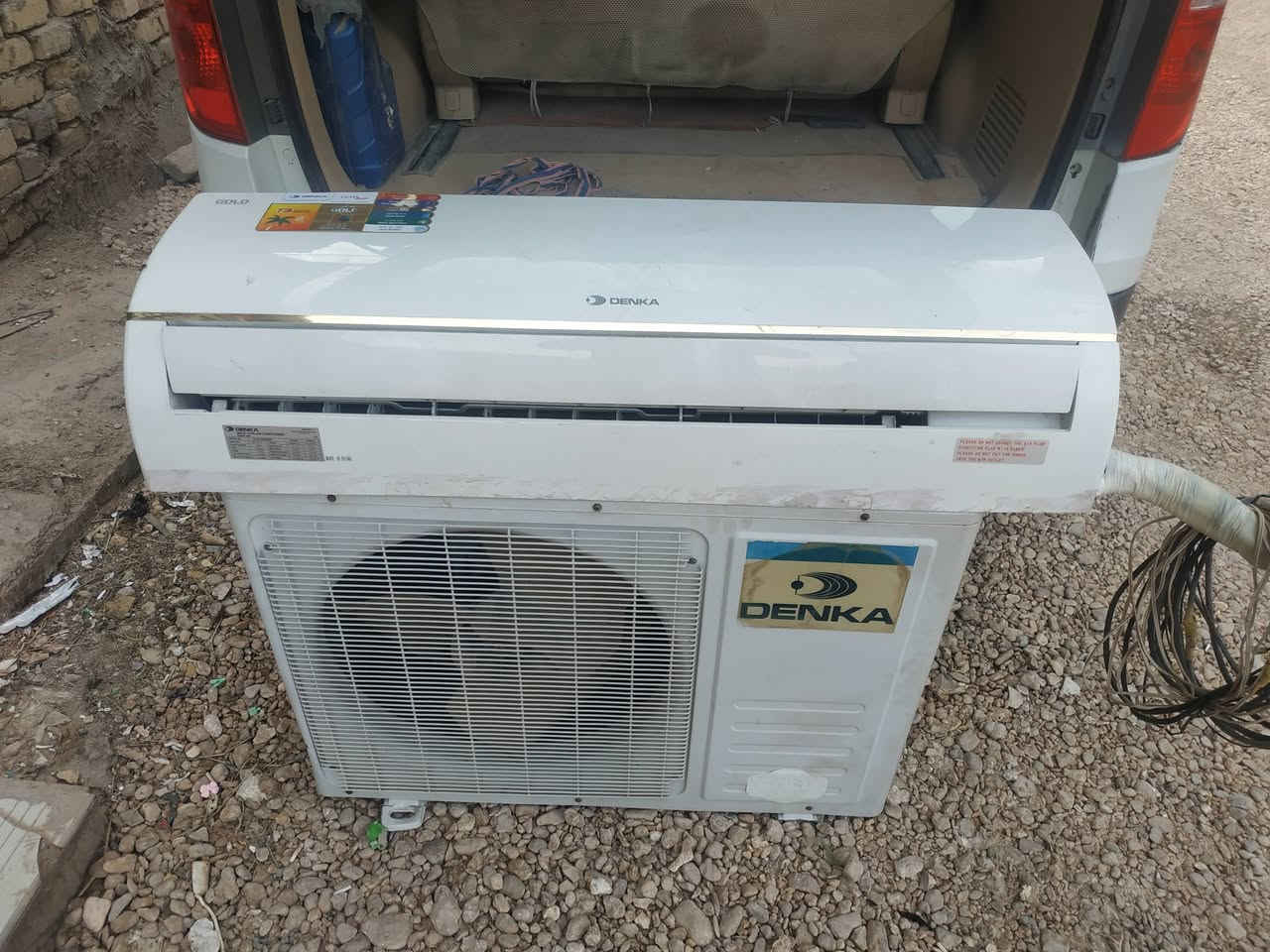 للبيع دنكه شغال ونظيف نقصه بوراي وغاز من فتحته طار طنين ونص مكانه بابل مركز *********** سعره 200الف
