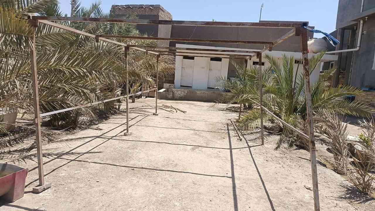 سلام عليكم 
موكب صغير ع شكل مربع فقط هيكل حديد بدون چادر
 قياس 6*3 ارتفاعه 2 وربع
حديد 2 ملم تسكام 
يتفكك وينشال لاي مكان تحب
شراي يتصل على هاذا الرقم وبالخدمة ***********
