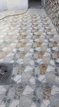 سلام عليكم /يوجد بيت لليجار  العنوان /الزعفرانيه /شارع المعهد السده /اقرب نقطه داله اسواق التفاحه /قريب ع شارع /كامل الخدمات /طرمه صحيات كلمن وحدها /مطبخ وصاله وستقبال وغرفة نوم وترك / ملاحظه السقف سندويش ميخر /كل البيت سيراميك ومرتب درجه اوله /***********
