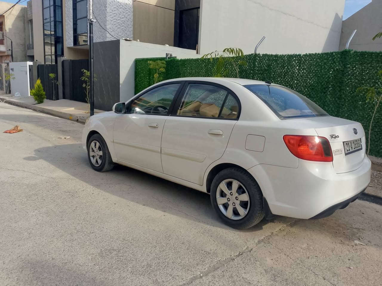 السلام عليكم ريو للبيع
كير مكينه خير من الله 
جامات كهرب 
قفل مركزي 
كير اوتماتيك
محرك 16 
 للاستفسار :***********
