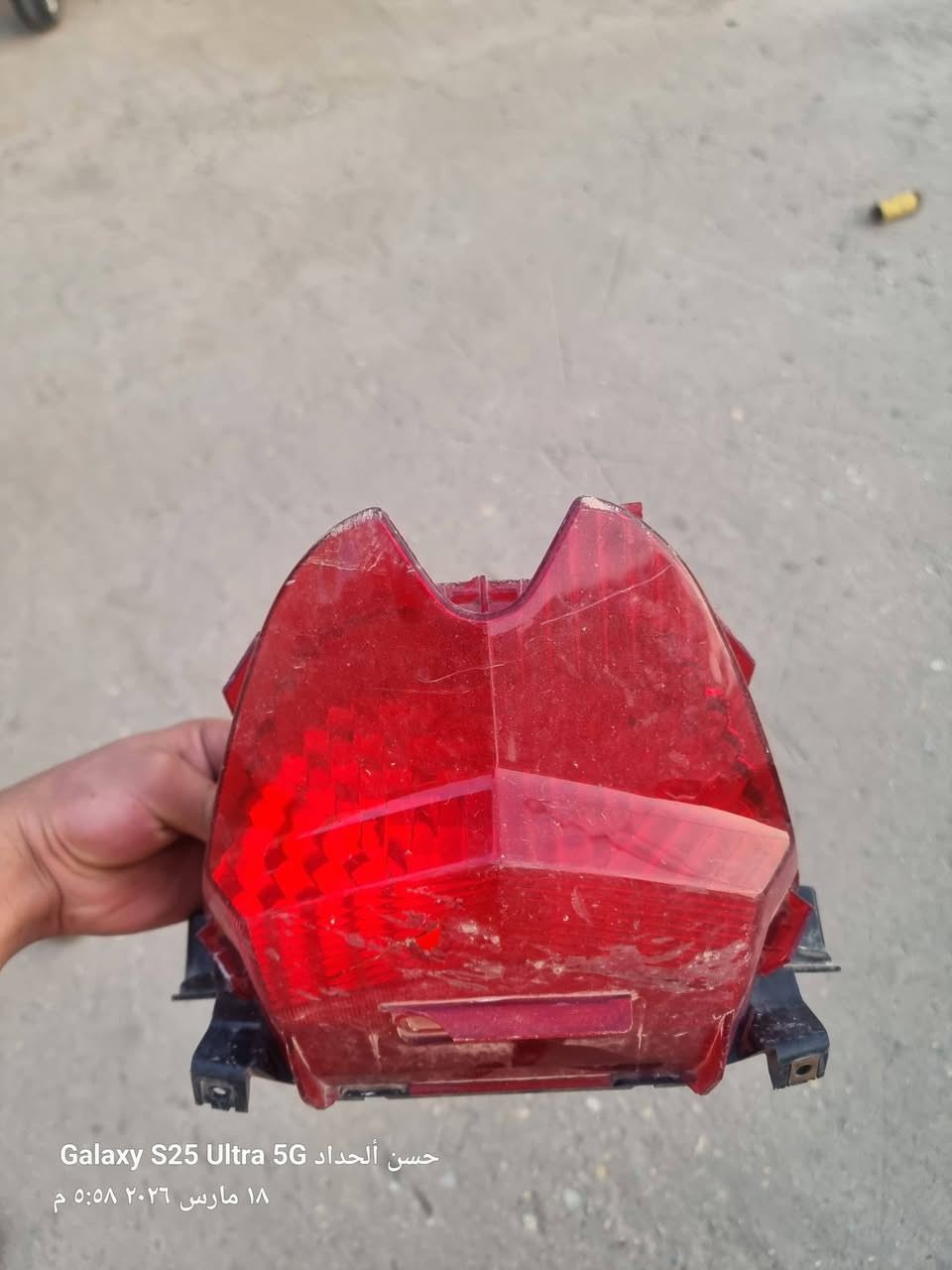 السلام عليكم غراض للبيع مع مكينة موديل ١٩ بس عوزها كلجات بسعر مناسب بغداد الشعب ***********او***********
