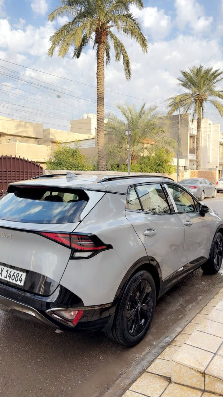 السلام عليكم 
سبورتج موديل 2025 شركه اكدال 
(( خليجي)) // بلاك ادشن داخل زيوتني 
ماشيه 16 الف 
بيه ملاحظات بسيطه 
242 ورقه وبيه مجال قليل كلش 
  اتصل ع اوتساب او هاتف 
*********** 
وبلعافيه ع ياخذها
