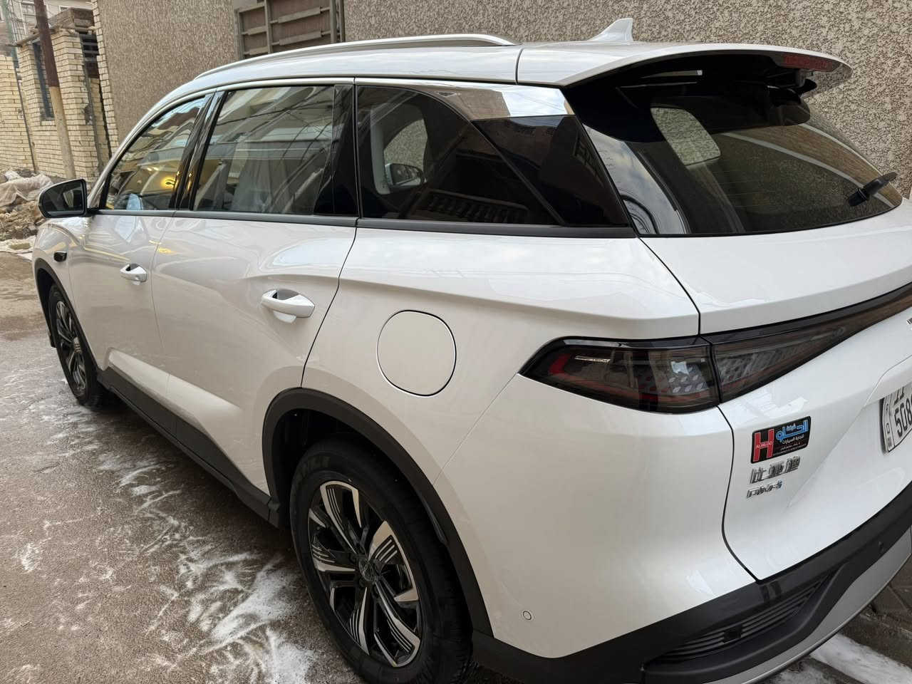 السلام عليكم 

_________________
جمعة مباركة

عالم من المواصفات الذكية وايقونة التكنولوجيا الحديثة 

  BYD. Sealion.05.     الهايبر بلگن  بثلاثة انظمة

بي واي دي سي ليون 0.5✔️✔️2025✔️✔️

السعر /🔥🔥  28 🔥🔥مليون دينار

📞***********

المواصفات فول 1/1 

تتحكم بجميع مودات السيارة من خلال الشاشة 

ترفع الجام وتنزله وكذلك لايت والتبريد عن طريق الشاشة 

بانوراما

محرك 4سلندر هايبرد بلكن يدعم الشحن المنزلي 

حساس امامي خلفي

شاشة دوارة 

شاشة السائق شاشة ذكية في عرض المعلومات LED

تحيط السيارة  12 كامرة 

اوتو هولد

اوتو ستوب

انارة محيطية 64لون متغير 

اشارة المراة 

مقاعد جلد اسود ملكي 

جنطة كهرباء 

تطعيم كنتارا

تطعيم الابواب بيانو بلاك 

اوتو بارك 

سايد بريك بصمه 

تشغيل السياره بصمه مع كارت دخول ذكي

مقاعد جلد  تحكم كهرباء بلكامل

لايت زينون 

لد نهاري LED

بك لايتLED

4انضمة للقيادة 

مانع تزحلق

مثبت سرعه 

رادار تفاعلي360

تشغيل عن بعد 

شاشة ذكية تدعم جميع البرامج

 سعة الخزان 65لتر  اتمشيك 2000

العنوان / القاهرة
