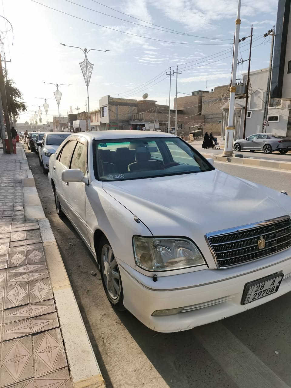 ‏سلام عليكم للبيع
‏تيوتا كراون ملكه رقم نجف إنكليزي بسمي مداور ثاني يوم   مكينة وكير شرط الفحص ففتي 3000  سياره جاهزة مصبوغة جماليه وبيها ضربه جاملغ أمامي 
‏السعر 110مكاني ناصرية كرمة بني سعيد 
‏للاستفسار ***********
‏***********
