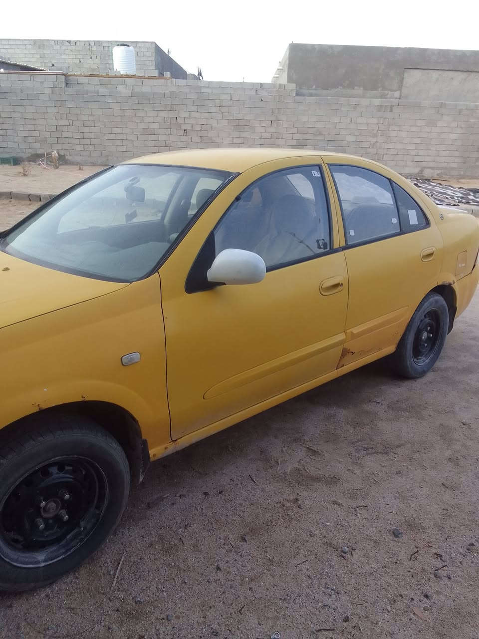 نيسان سني 2009رقم بصره السعر 68ورقة***********
