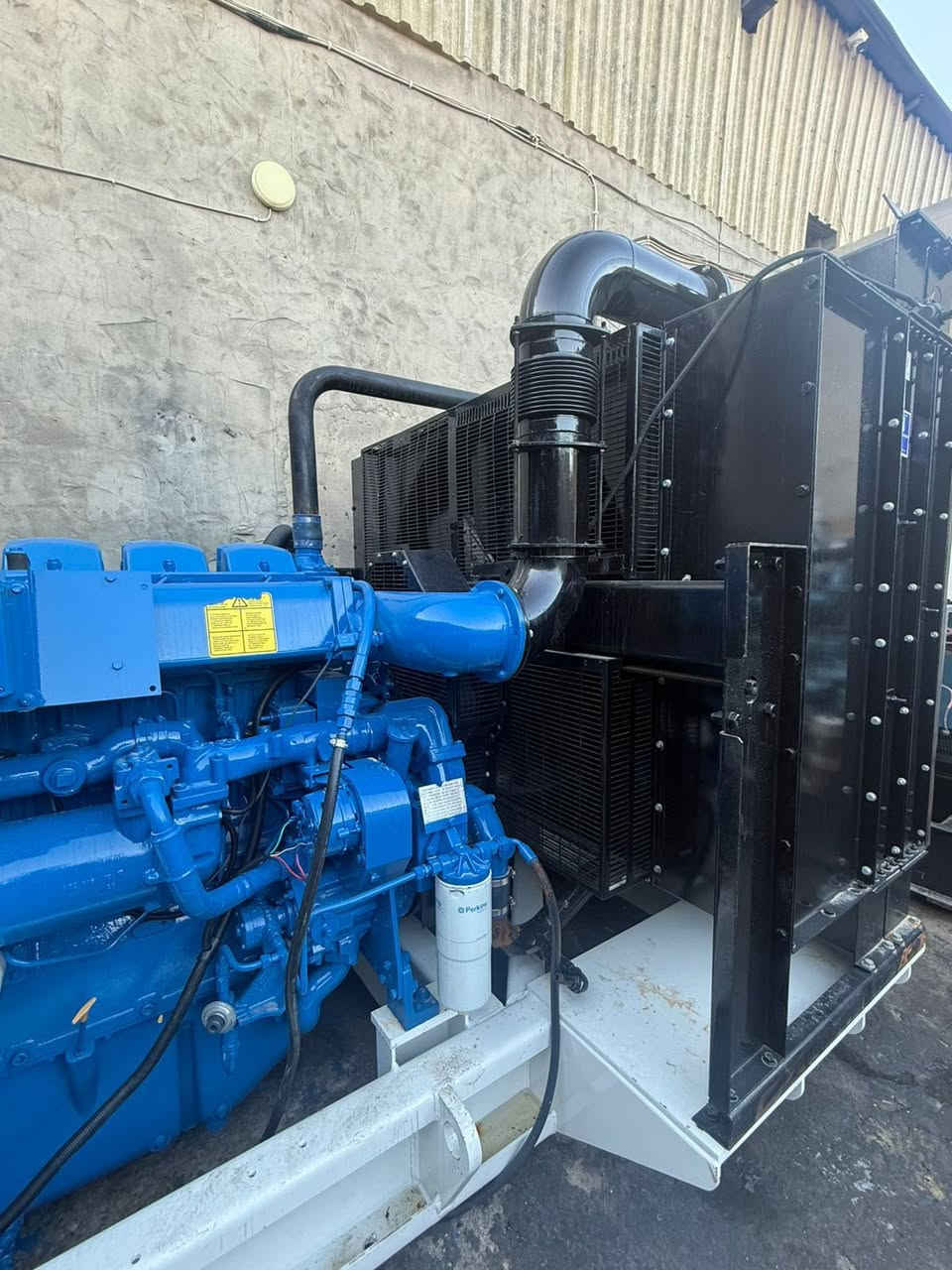 السلام عليكم 
بيركنز 4008 بريطاني 
ساعات العمل 83 ساعه فقط 
‎بلادي مولد
‎حجم التوليد1100kva 
‎🔥اربيل صناعه جنوبيه فرع الاول
‎🚚يوجد توصيل الى جميع المحافظات وبضمان 🚚
‎ للاستفسار:
‎ابوعلي 
/***********
***********
