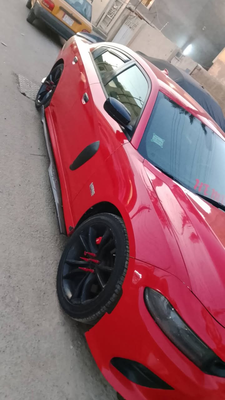 السلام عليكم دوج جارجر موديل 16اصل
حادث جاملغ وبنيد مكينه 5700 هيمي 
السياره محدثه تحديث كامل منضومت غاز ام السبير 
الداخل كله كاربون فايبر السياره مل جناي ومتعوب عليه 
وبل عافيه عل الي يأخذه السياره بسمي تحويل ثاني يوم 
هاتف***********السعر 178 العنوان بغداد البياع
