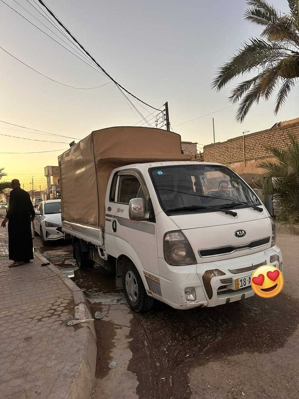 السلام عليكم ورحمة الله وبركاته كيا 2700 موديل 2017
السياره كفالة عاما من كلشي السيارة حلوه وجديد الله شاهد مامشتغلة هواي ابيعهه بسبب الضروف الي عندي
والله يرزق الجميع يارب السعر 120 وبيهه مجال الطيبين
***********
