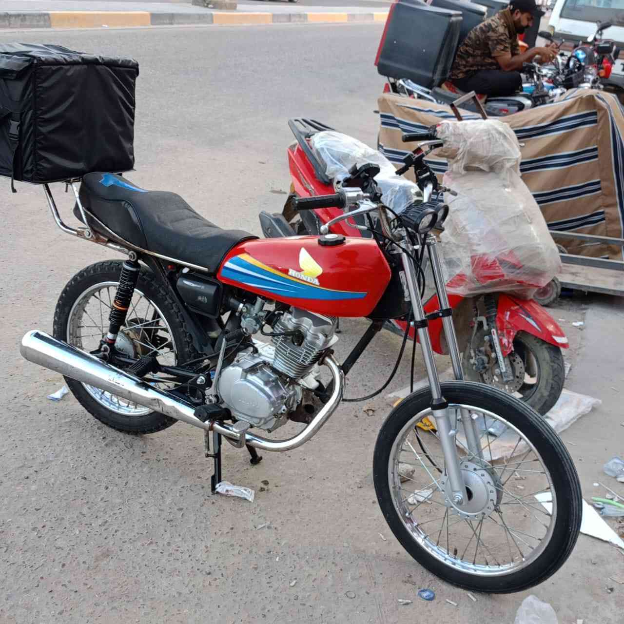 نامه شلامجه للبيع اوراق مديل 19مكينه 21نامه دراجه خير من الله ترايك وين مايعجبك دكه وحده سعره 750بيه مجال دراجه كامله عينه ولايت ومدكر موجود


**إذا كنت صاحب هذا الإعلان وتريد حذفه لأي سبب، رجاءا أرسل رسالة إلى الدعم الفني**
