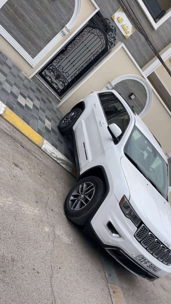 السلام عليكم للبيع جيب لاريدو لمتدد 2018 ماشية 55
حادث جاملغ بارد فقط وبنيد نفسه مصبوغ بدون دواخل مكفولة حادث موضح بالصوره دعامية فقط
رقم بغداد الدولي / بسمي تحويل
مكينة 3,600 / 6 سلندر
صندوق كهرباء
كشنات جلد
كشنات تحكم كهرباء
كشنات تدفئه + تبريد
-شاشة جبيره
كاميرا خلفية دوارة
بصمة تشغيل / بصمة ابواب
حساسات خلفية امامي
حساسات جانبيه نقطه عمياء
توقف عنده الرجوع بك
اطفاء ذاتي
ويل حجم 18 تخم تاير جديد
لسياره جديده وجاهزه مابيه اي نقص مكاني بغداد شارع فلسطين سعر 198 وبيهه مجال للشراي ***********
