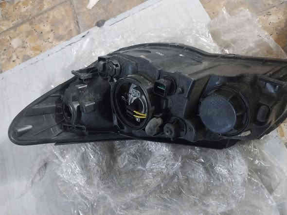 السلام عليكم 
لايت النترا مقدس خليجي داخل اسود جهة اليمين فقط مال حاوية. 
للاستفسار :- بغداد/كراج الخالدي  ساحة الطيران / الشارع العريض 
ابو علي / ***********
