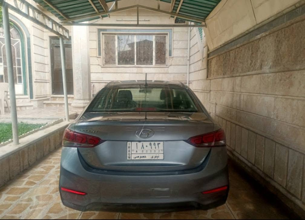 أكسنت 2018 للبيع
محرك. GDI كير AT 

رقم نينوى ضررها موضح بالصور قطعتين 

سيارة نظيفة حيل ومال بيت ماشيه 46 ألف 

سعرها 115 وبيها مجال للشراي 

*********** واتساب موجود

موصل حي المحاربين
