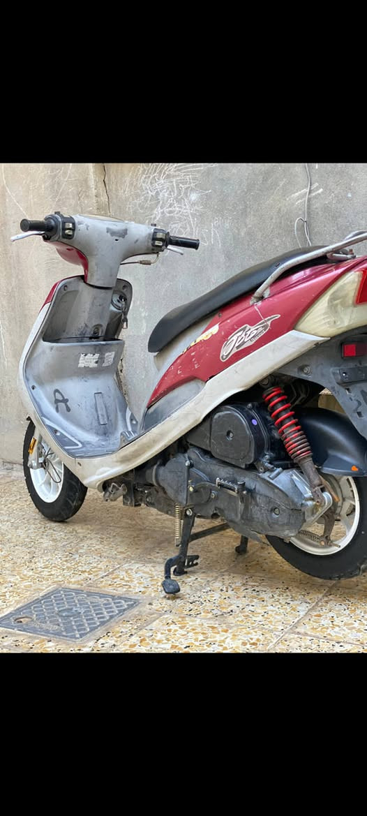 السلام عليكم منغولي للبيع الدراجه نضيفه احلى من الصور نقص برغي مابيها شلعه معدل قويه مكينه ناعمه بوشه بلاديه غراضها كامله تريد حربي تريد كامل دشبول ترايش جاملغ كفراتها كامله لون كرزي بيها وياله مشيف اصلي من رمبه وياها 
دراجه كلها بلاد مابيها شي تجاري كلجات بلاديه شرط مختمات 
سعرها 550بيها مجال بسيط ولشراي بي خير ويدلل


**إذا كنت صاحب هذا الإعلان وتريد حذفه لأي سبب، رجاءا أرسل رسالة إلى الدعم الفني**