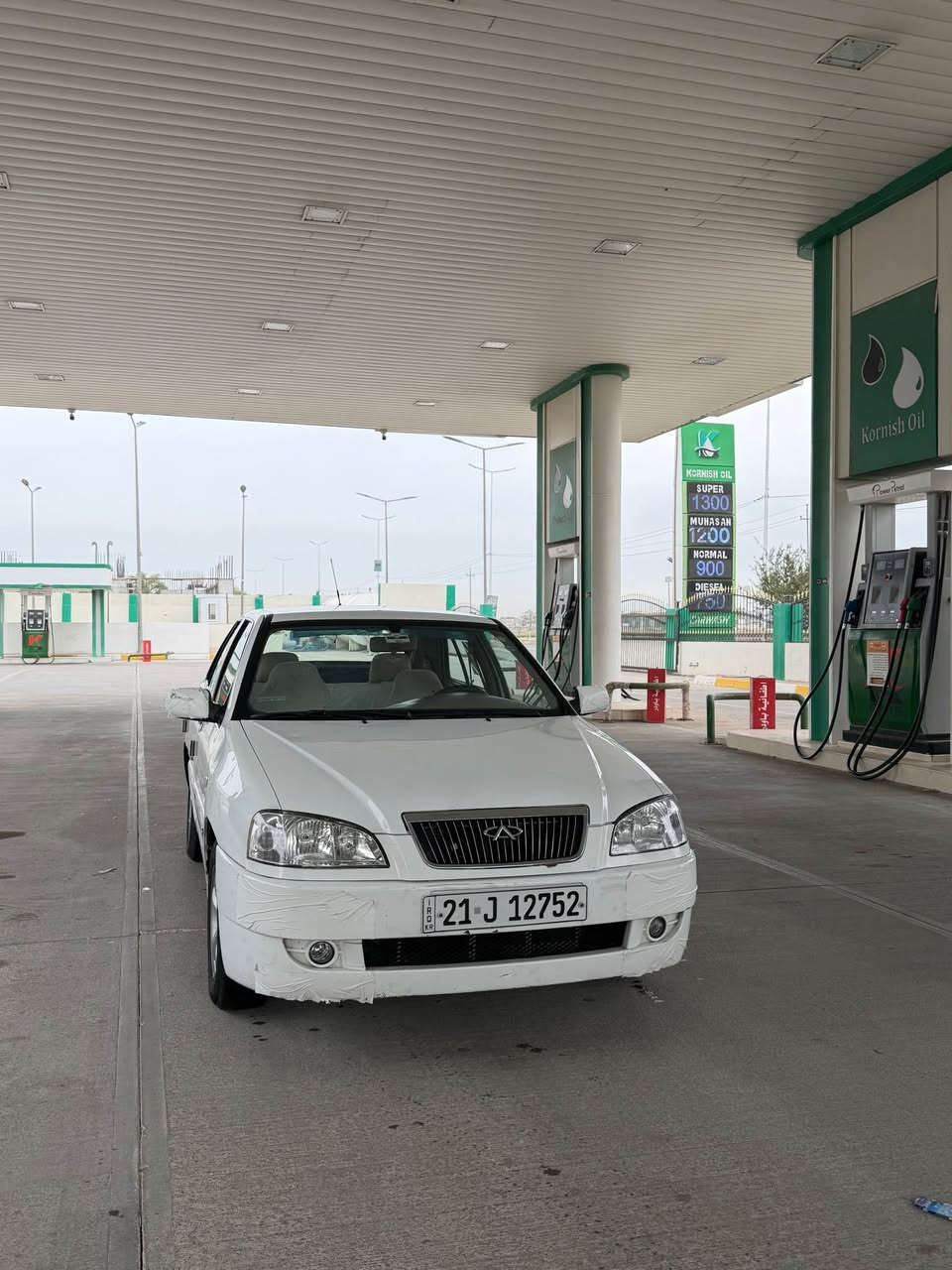 سلام عليكم 
سيارة شيري كوين للبيع موديل 2013 
سيارة جاهز مابي اي نقوصات سيارة مال بيت ما متعوبه سيارة كدام العين 
تبريد ثلج ❄️ تدفئة 🔥 سيارة بدون ضرر سيارة بيها جامرلغ سكن و باب سكن باب سكن 2 بار سيارة بيها يعني 3 قطع بارد يعني مو كامل بعض اماكن والباقي من غير هذول سيارة مكفول كفاله عامة وسعر سيارة.      47 💵
بي مجال 
و رقم هاتف  
***********☎️ Singapore
