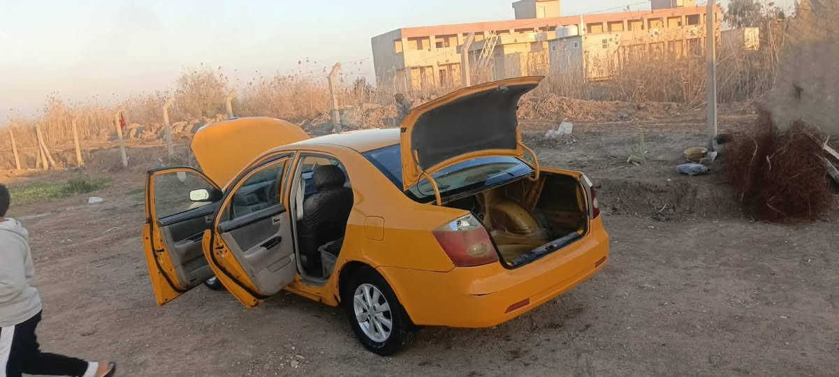 سلام عليكم جيلي موبل موديل 2012مكفوله من الضربه والصبغ رقم بابل انكليزي بسمي هزه  جديده السعر 35ولي مجال للاستفسار الاتصال ***********.***********
