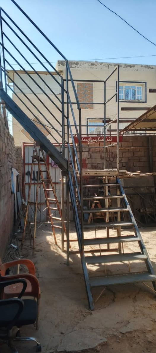 عمل جميع انواع الحداده ابواب شبابيك محجرات سندوج بنل سقائف كيسبان  العنوان بغداد شارع قطر الندى بدارت (ابو حمزه) التواصل على هاذه الرقم او خاص  (***********)
