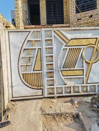 باب بيت نظيف جدآ للبيع 3x2  للاتصال 07739996806