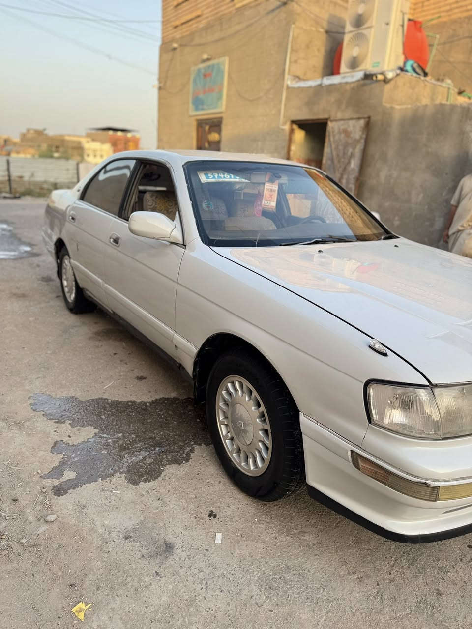 ‏ السلام عليكم 
بطة  فصل
 مديل 1994
مكينه 2500
سيارة كفالة عامة مصبوغه جماليه
سيارة جاهزة تخم تاير جديد
حداده أمامية خلفية كلها
كاملة ما بيها نقص
رقم إنكليزي سنوية 2029
 تحويل مباشر
السعر (57) وبيهه مجال بسيط
مكان السياره البصره كرمة علي 
‭0777 791 0268
