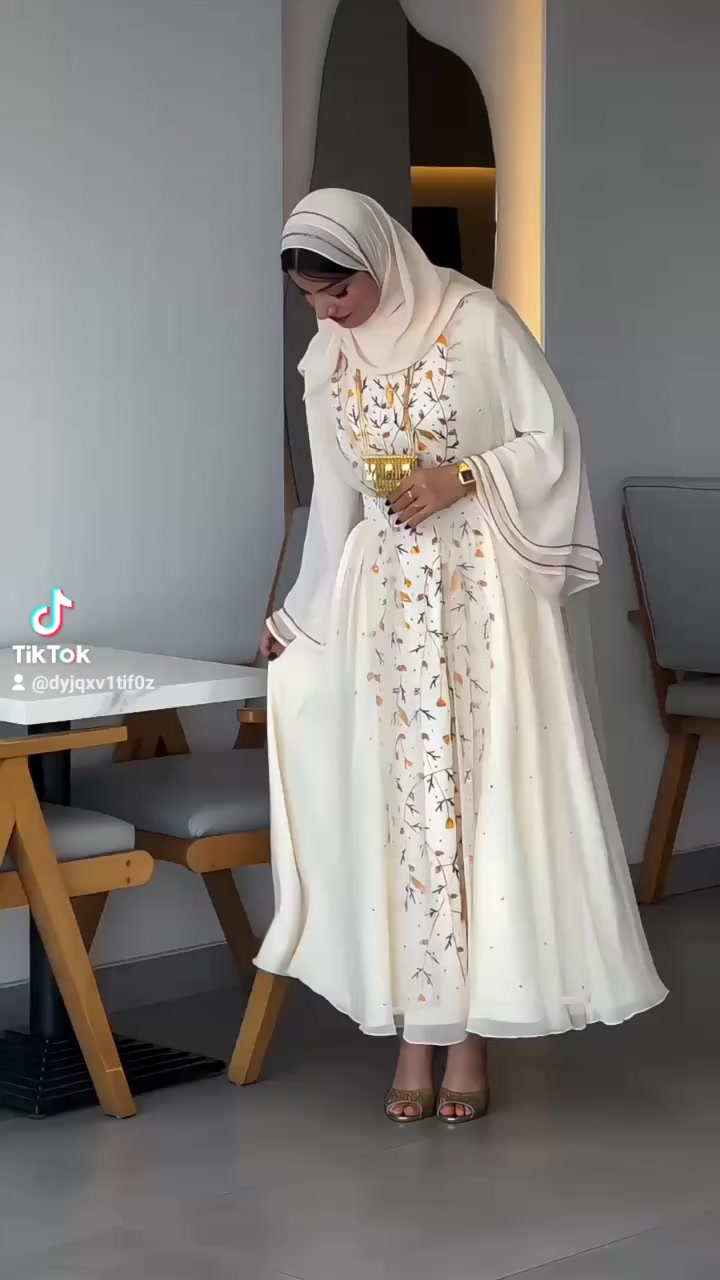 توصيل كل المحافظات 7
قياس من ٣٨ لل ٤٨


**إذا كنت صاحب هذا الإعلان وتريد حذفه لأي سبب، رجاءا أرسل رسالة إلى الدعم الفني**