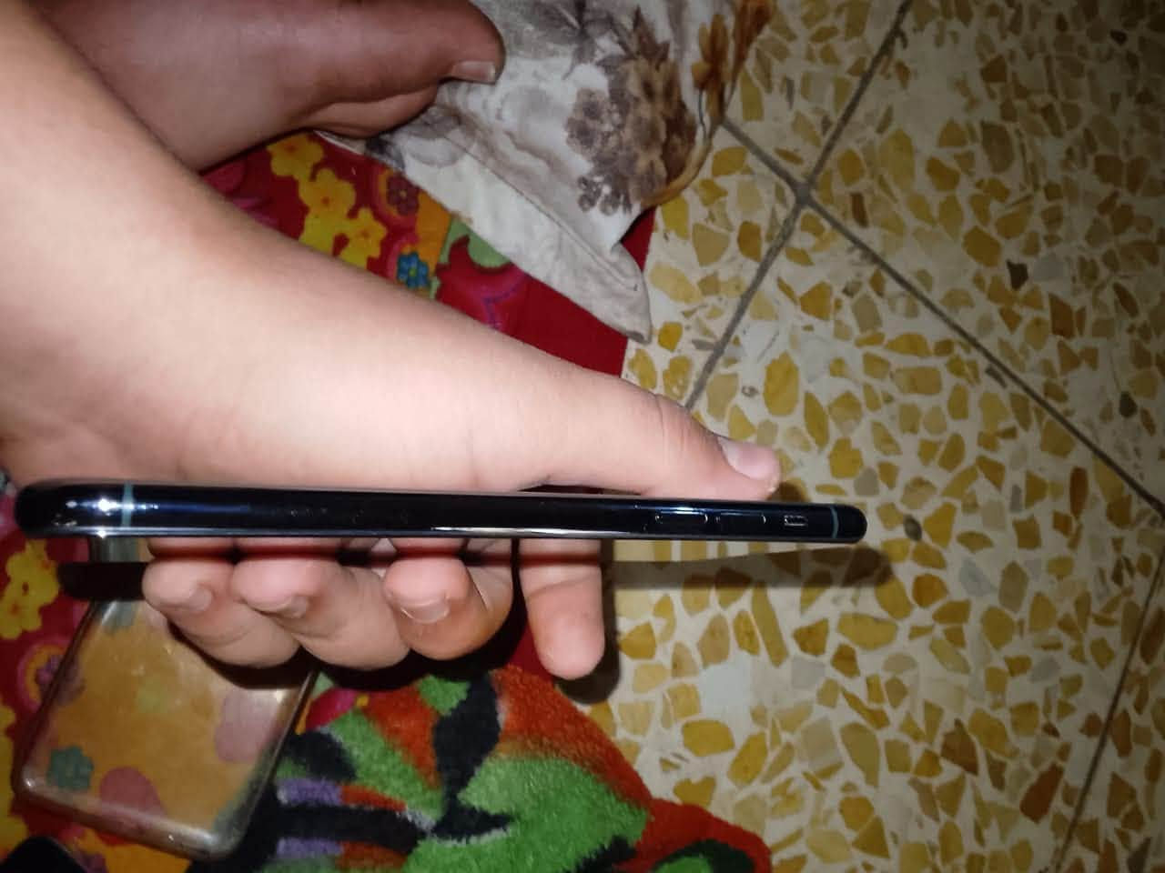 السلام عليكم ايفون 11برو ماكس ذاكره256مبدل بطاريه وشاشه والفيس ايدي بل تحديث وكف يرادله برمجه والشاشه وكاله اصليه مال تفصيخ مشكلتها فقط هاي السواد البل شاشه موضح بل صور سعره 190 للأستفسار ***********
