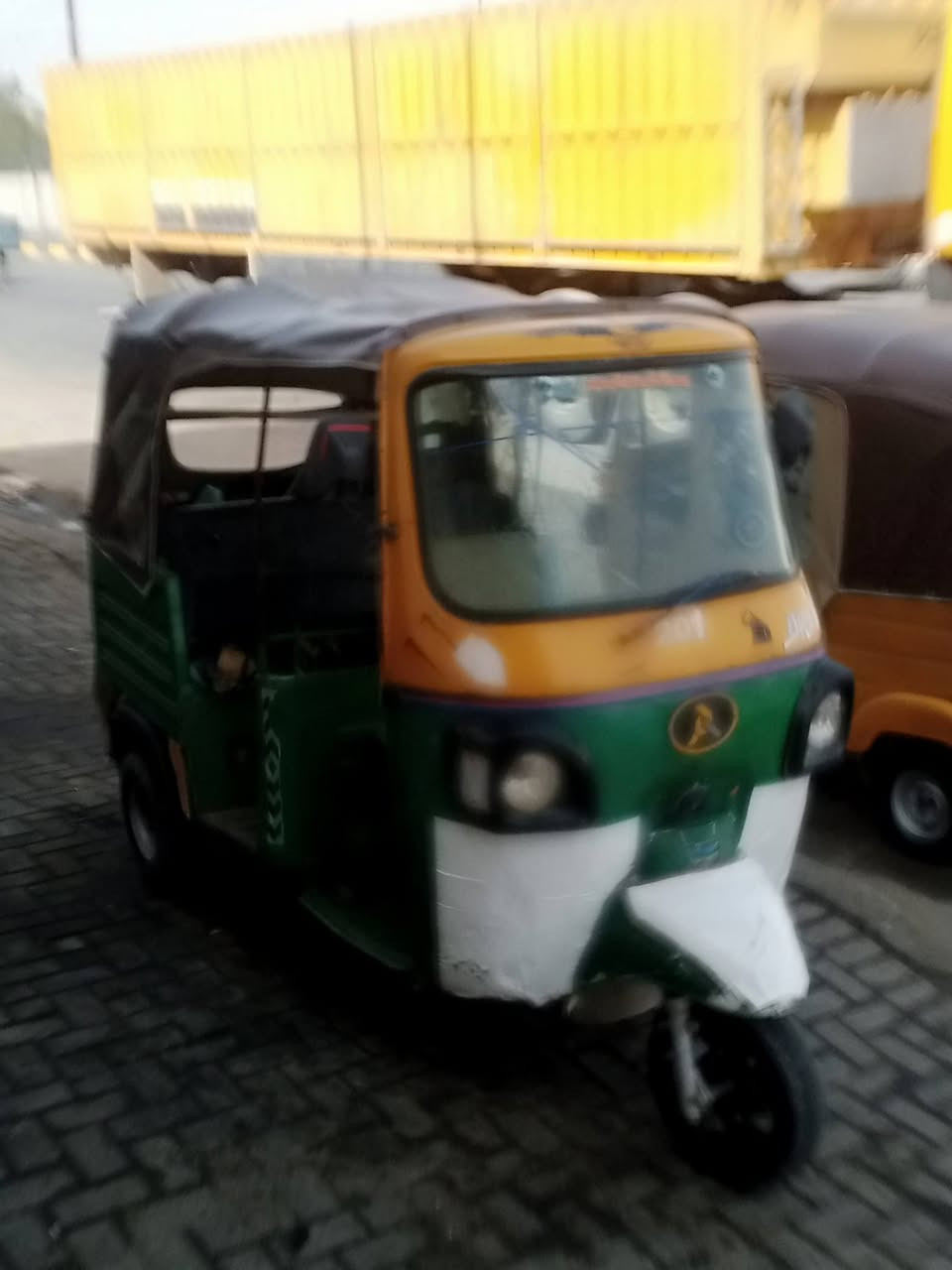 تك تك اتول موديل 2019 عاله عوزهاا ترتيبات السعر 1200 
العنوان مدينه الصدر واتساب مفتوح ***********
