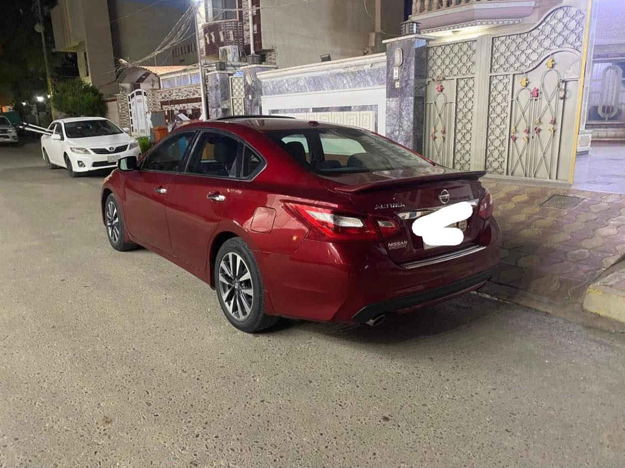 نيسان التيما ١٧ فتحة سقف رادارارت شاشة جبيرة فئة sv الحادث موضح داخل الصور اذا شراي اتصل *********** مكانه صلاح الدين
