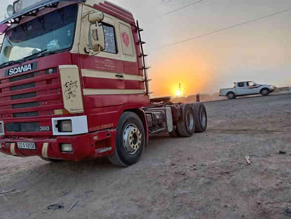 سلام عليكم من رخصت مدير الكروب سكانيه سكس للبيع مكينه ١١٣ بل سنويه كلابي مكفوله من شاصي وكير ومكينه سياره جديده وحله من الصوره سنويه جديده تريد تحويل تريد وكاله مكان السياره واسط الكوت لاستفسار عله هاذه الرقم اني مكلف بل نشر ***********
