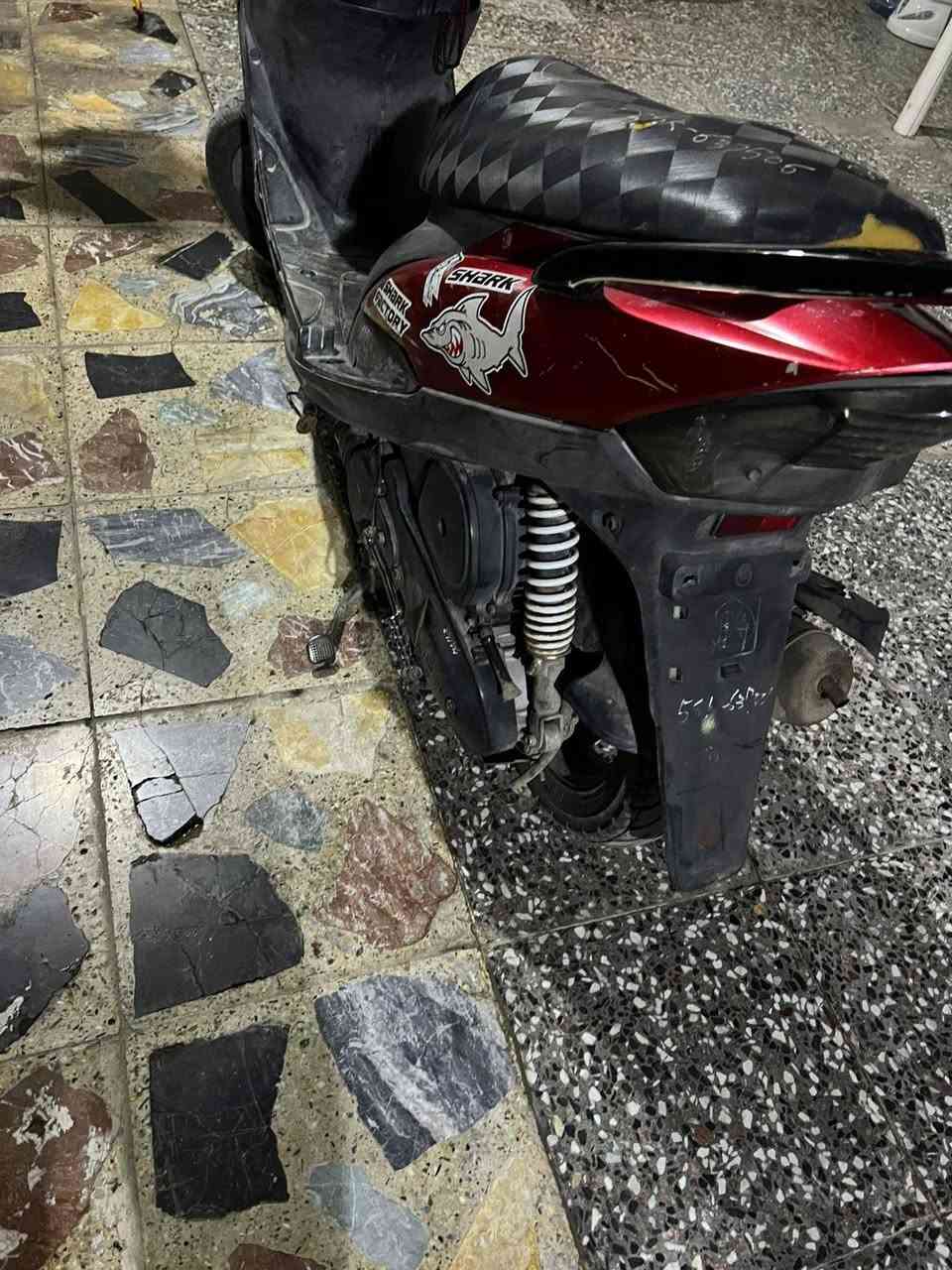 السلام عليكم دراجه ماكس عدله
دراجه كامله مابيهة نقص شي السعر 650 وبيها مجال عنوان بغداد ام الكبر والغزلان ***********

مكلف ب النشر.
