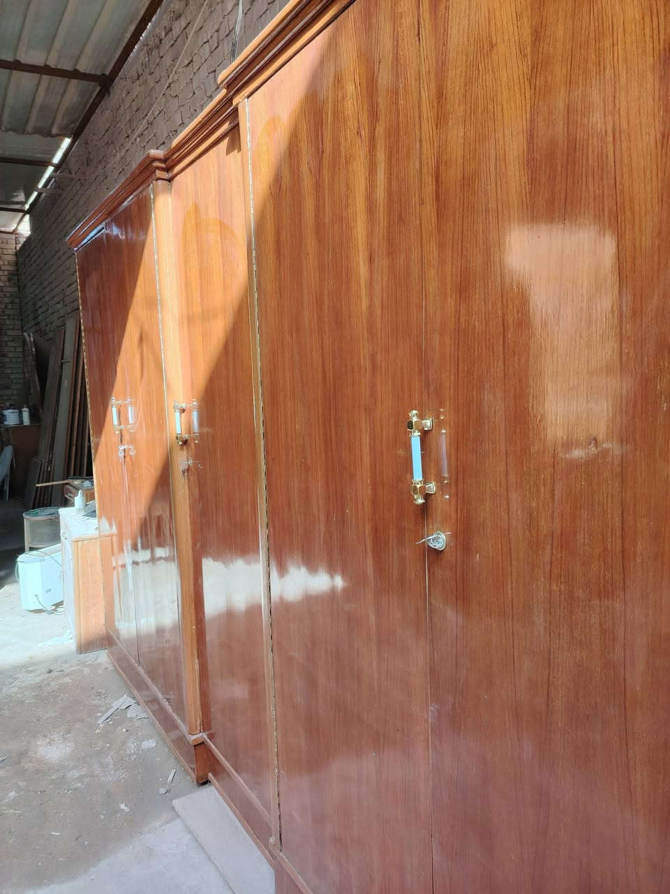 كنتور 5 باب مصبوغ وجاهز
سعره 150 الرفوف ملاته حسب طلب زبون 
للاستفسار اكثر خاص او  ***********
