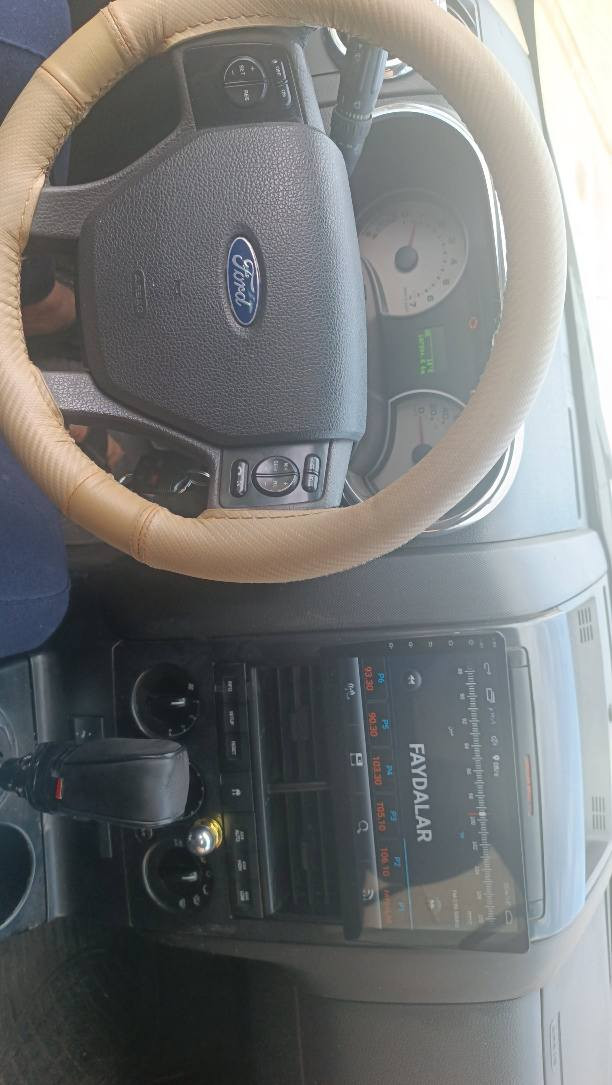 فورد اكسبلاور  2010 خليجي شركة نيفا دبل اكسل.رقم اربيل دولي هزه وفحص براد وسنويه مجدده لغية 2028 سلايد فتحه سبعه راكب ثلاث قطع تبريد .صبغ باب سائق فقط بدون دواخل بدون ايرباك . طقم اطارات بطاريه جديده . السعر 125 ومجال قليل. *********** . واتساب وماسنجر. كركوك, العراق
