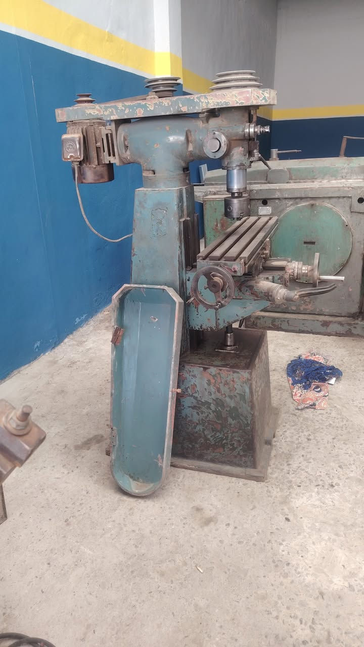 اسلام عليكم عندي نطاح للبيع مع مزرف شرط شغل مكن موصل  رقم الجوال ***********
