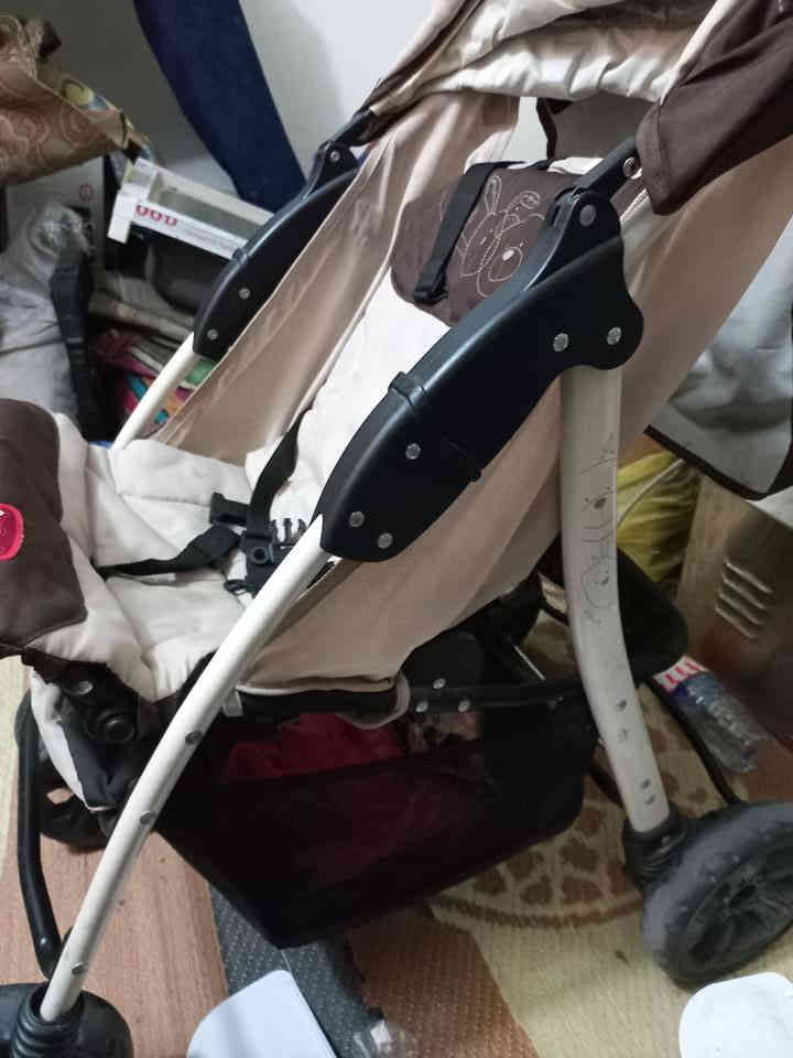 السلام عليكم 
عربانة أطفال لحد عمر سنتين قوية ونظيفة 
السعر ٣٥ قفل 
للإستفسار الاتصال بالرقم *********** البصرة, العراق
