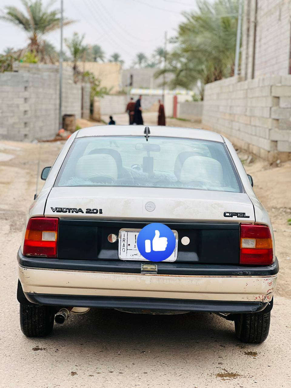 السلام عليكم للبيع فكترا موديل 1990 سياره جهازها
 مابيه صبغ محرك خير وكير اتوماتيك خير من الله حديدها نضيف مابيه طخه شلع تايرات جدد صدر خير من الله كهربائية كله شغله مابيه شي نقص سياره جهزه من كلشي رقم السياره ديالى خصوصي أ 
مكانها بلد الضلوعيه 
السعر /37 وبيهه مجال 
رقم الهاتف ***********
