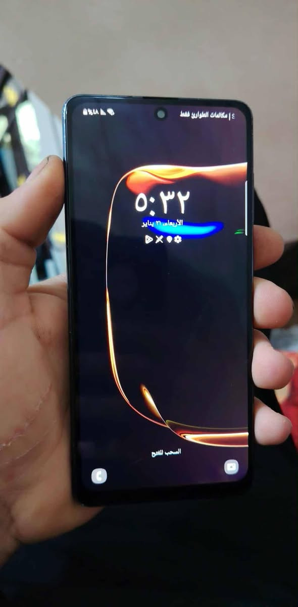 سلام عليكم سامسونغ نوت ١٠لايت ذاكره ١٢٨ جهاز يخبل بي فطر جوه ما مبين وقلمه ضايع سعره ١٢٥ بغداد بوب الشام ***********
