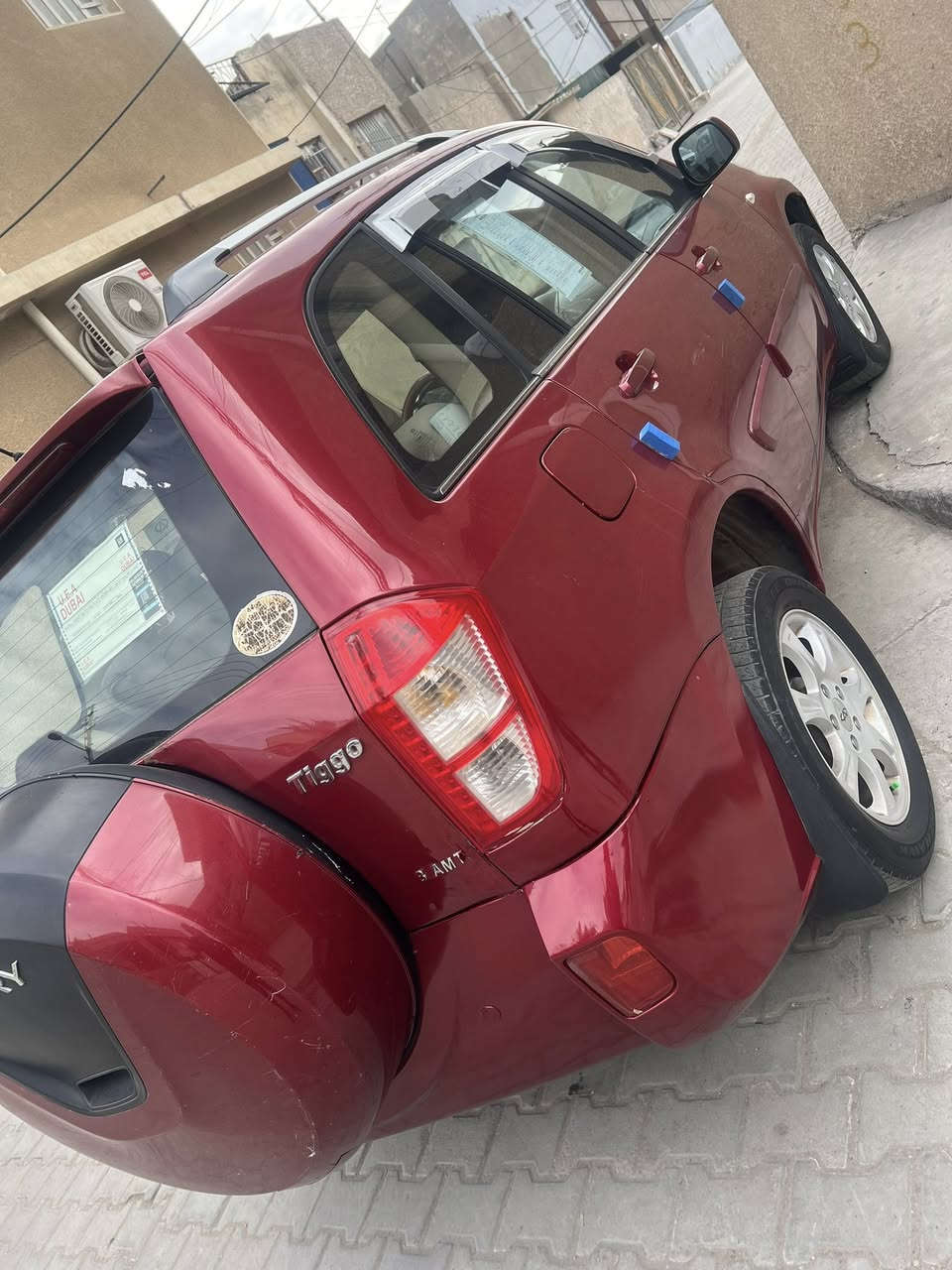 السلام عليكم للبيع
شيري تيكو موديل 2013 
سياره جديده لاضربه ولاتبديل  ولا صبغ مكينه كير تبريد كله مكفول سياره جديده تخم تاير جديد صدر امامي وخلفي جديد كهربايتها كلها تشتغل بأسمنه تحويل مباشر رقم بغداد انكليزي 
السعر 58وبيها مجال 
الرقم*********** 
العنوان بغداد الجديدة شارع المسبح
