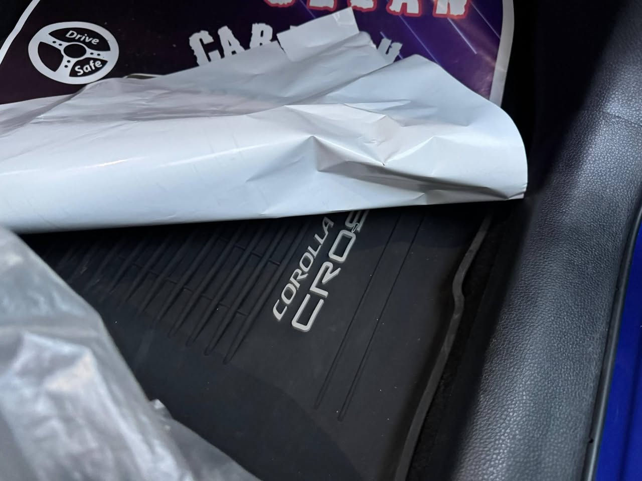 ملاحظة / تم تخفيض السعر 
كروس امريكي موديل  2023 se هايبرد بدون صبغ فقط الدعامية ضربة جدا بسيطة ايرباك ستيرن مبدل منظومة وايرباك ركبة ماشية ٤٤ الف كيلو راديترات وتبريد بلادي وكلشي بيها بلاد . 

 مواصفات

محرك 2.0 هايبرد  

سلايد 

شاحن لاسلكي

دخول ذكي 

لونين ازرق واسود بلادي القمارة 

رادار امامي وجانبي

نقط عمياء بالمرايا 

الحفاظ على المسار

التحذير من التصادم 

فرملة الطوارئ للامام والخلف 

مقاعد قماش 

جام اوتو ٤ 

شاشة ابل واندرويد لاسلكي وسلكي

اوتو هولد 

دكمة park 

شفتات خلف المقود 

حساس اطارات 

تايرات حالة ممتازة 

السعر ١٨٢ ورقة 

عذرا عالاطالة سيارة جديدة جدا وبالعافية عاليشتري 

رقمي اتصال او واتس 

***********
